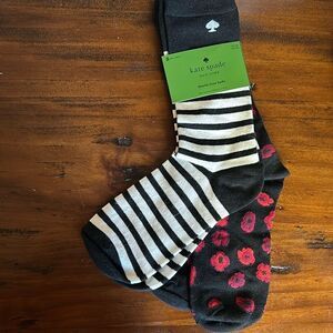 Kate Spade 2 socks NWT Size 4-10 Shortie Crew socks
